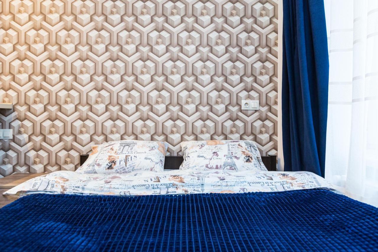 2 Kn. Romana Apartment Lviv Buitenkant foto