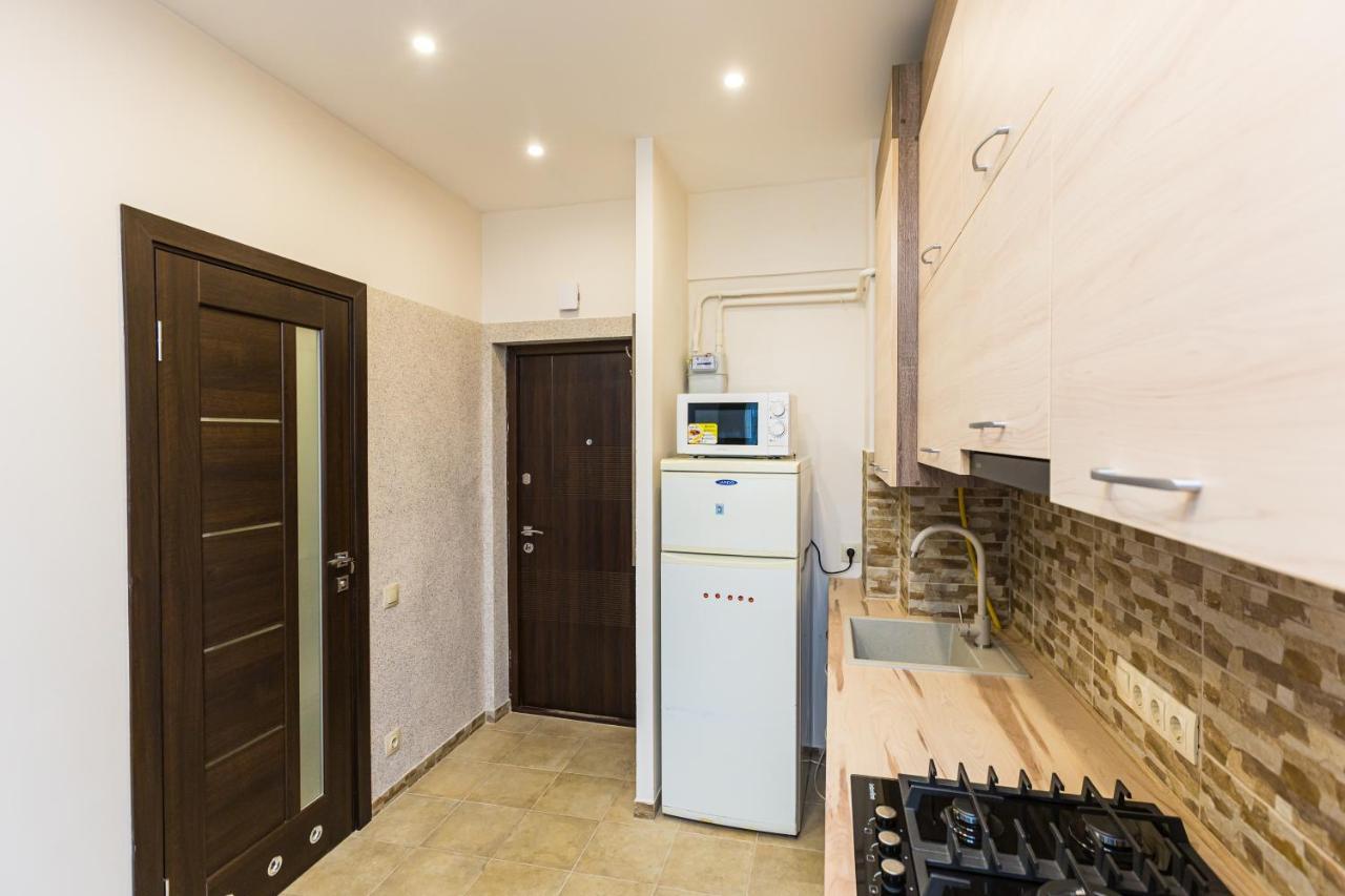 2 Kn. Romana Apartment Lviv Buitenkant foto