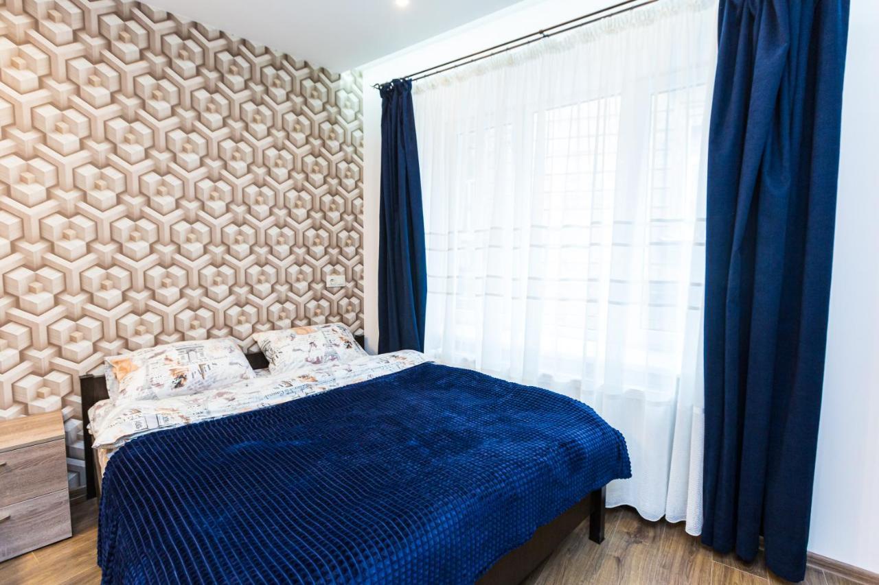 2 Kn. Romana Apartment Lviv Buitenkant foto